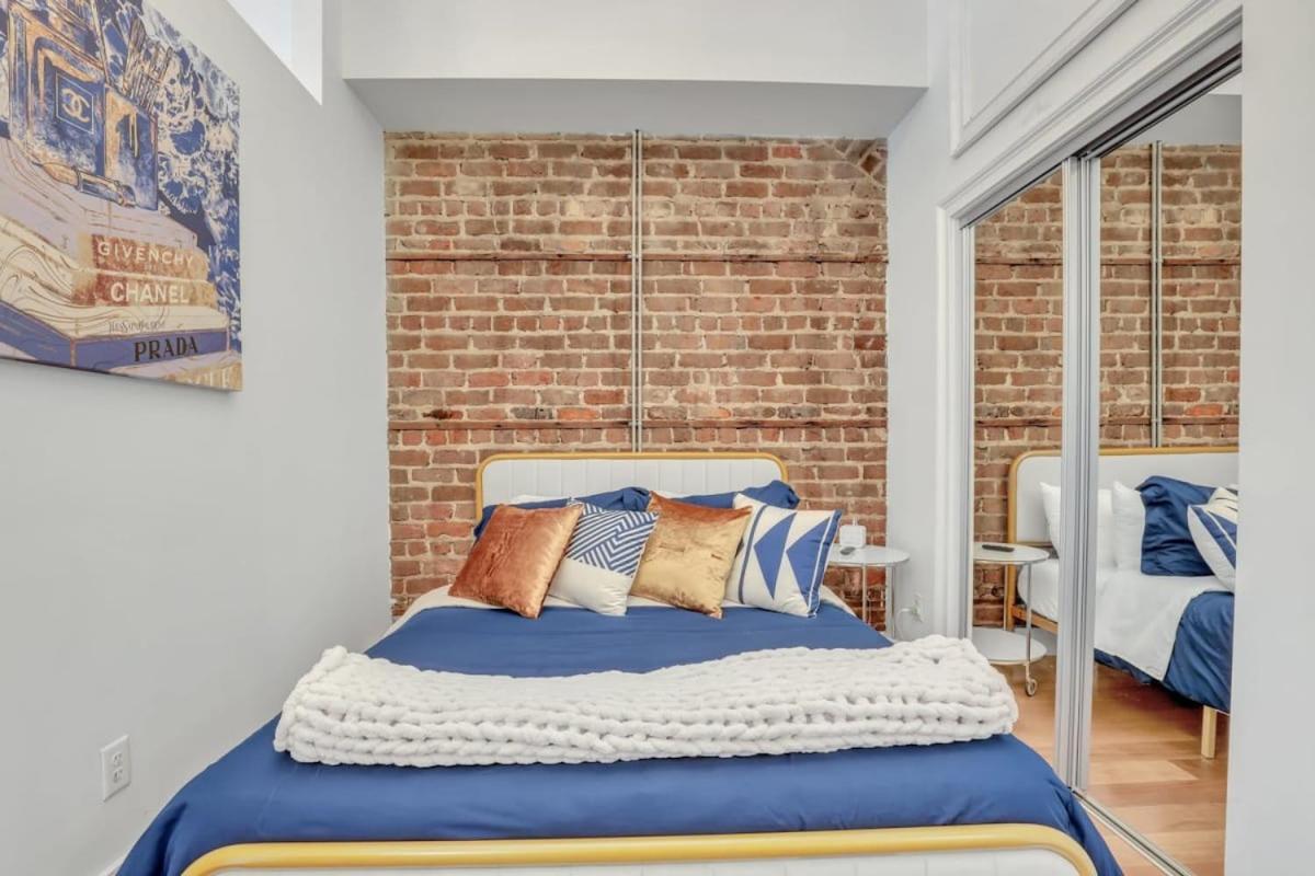 Lush Savannah Loft - Near Plant Riverside District מראה חיצוני תמונה